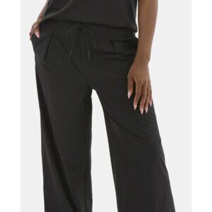 Avia NWT, black,feather stretch pleated trouser